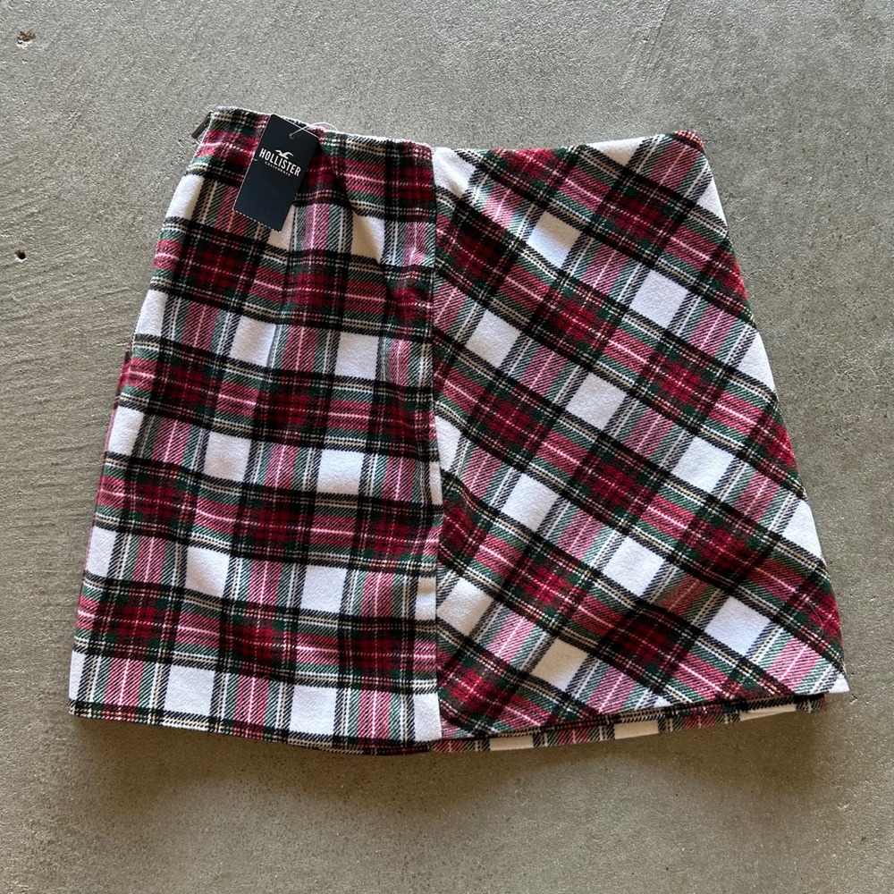 NWT Hollister Ultra High Rise Plaid Mini Skirt Women Small Red Green Tartan Wool